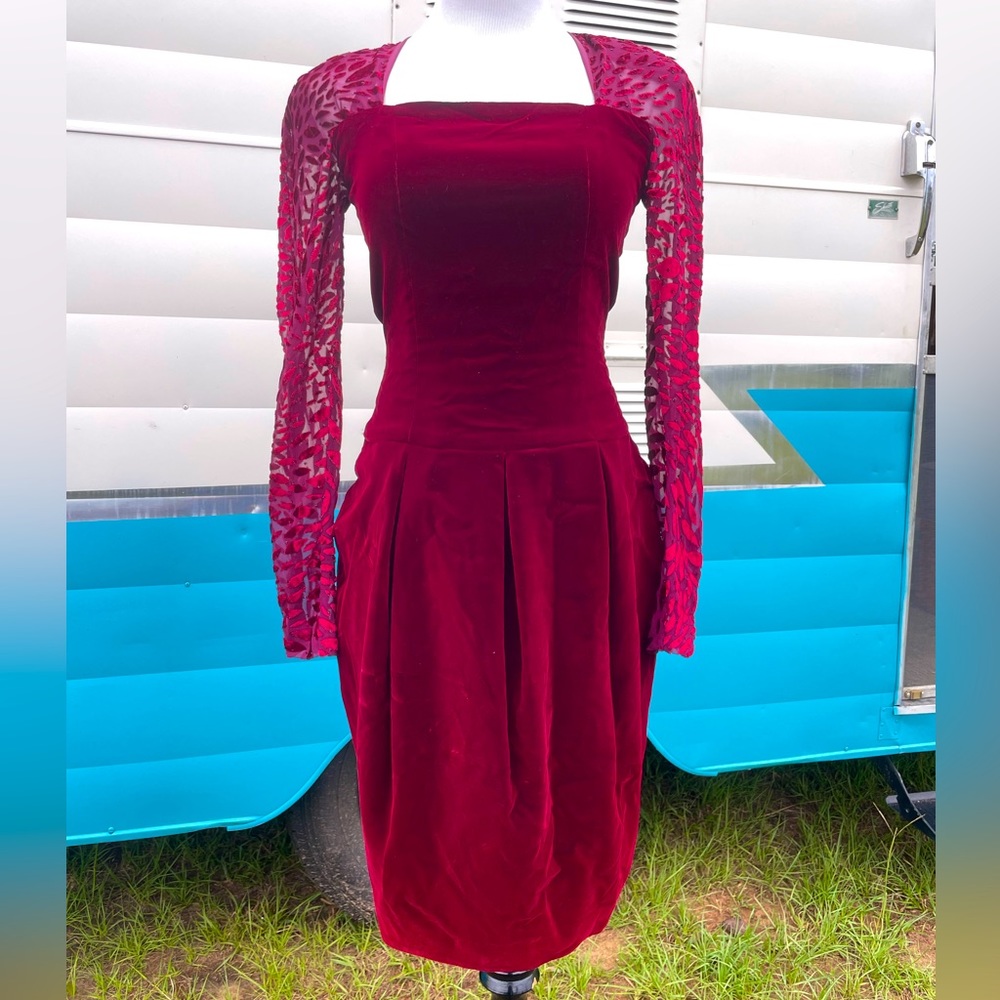 Vintage 80’s Morgan Taylor Evening Sequin Cocktail Dress Red Maroon Velvet